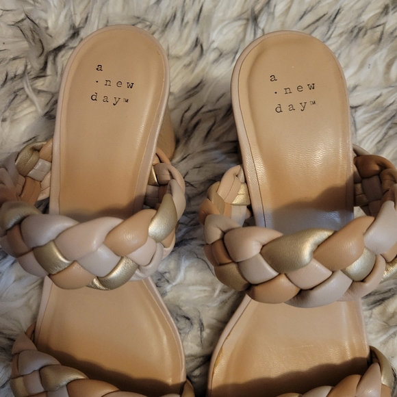 New (NWOT) A New Day Braided Beige Neutral Colored Basil Heeled Sandals - Picture 5 of 10